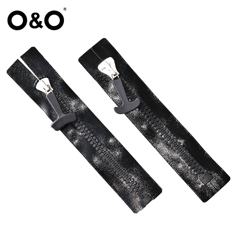 Resin airtight zipper with close/open end