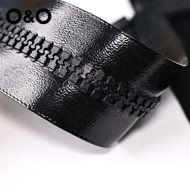 Resin airtight zipper with close/open end